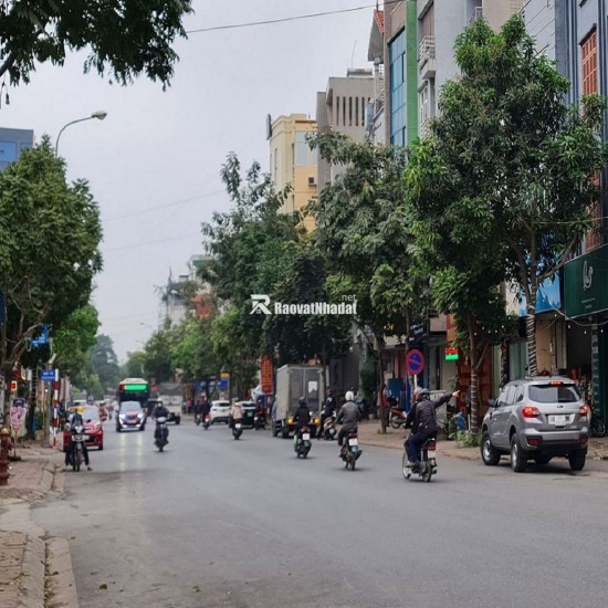 Đất đầu tư trung tâm Gia Lâm. Phố kinh doanh gần Học viện. 66m2. Lh 0989894845